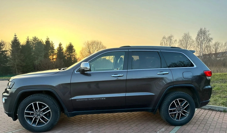 Jeep Grand Cherokee cena 119549 przebieg: 163600, rok produkcji 2019 z Dąbrowa Tarnowska małe 301